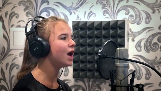 Девочка оболденно поет посмотрите не пожалеете Кукушка