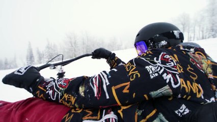 Des barges font du trike drift dans la neige