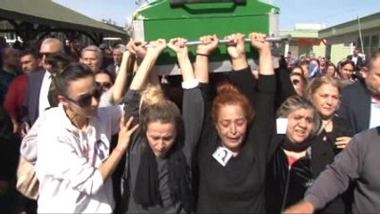 Platonik Aşık Kurbanı Genç Kız, Hayata 7 Gün Tutunabildi