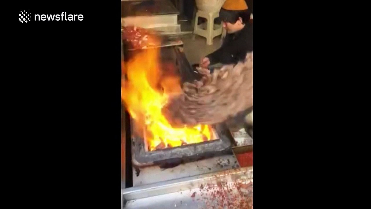 This is how you cook 300 kebabs in one go