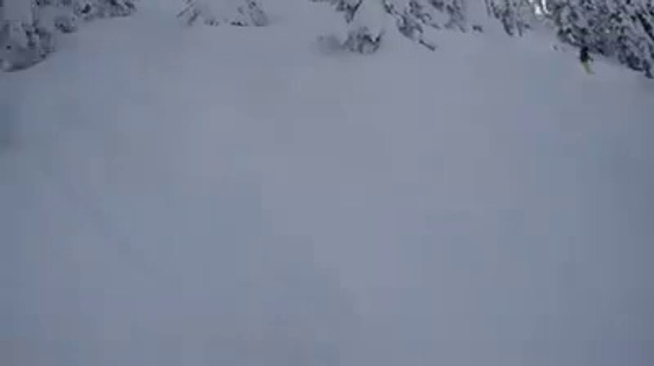 Father saves his son trapped under the snow after ski crash