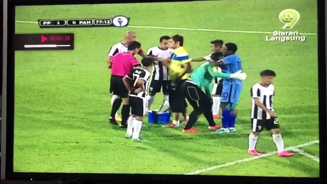 Faiz Subri incredible free-kick