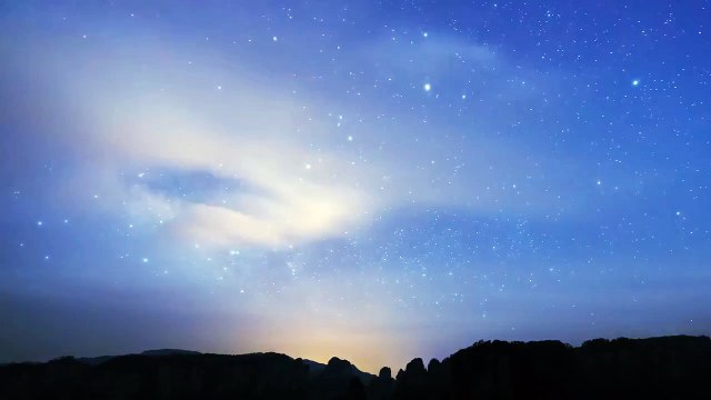 Между Небом и Землёй (качество – 4К)