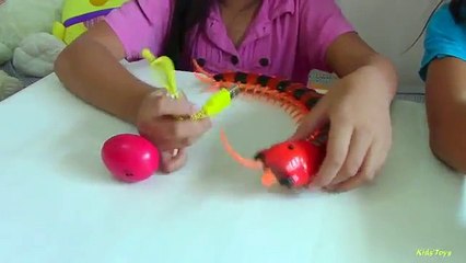 Innovation Scorpion and Giant Scolopendra Creepy Crawlers Toys