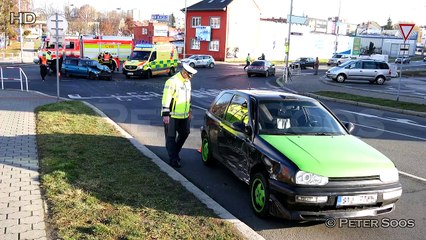 Car crash with injury - dopravní nehoda se zraněním - Opava - Město