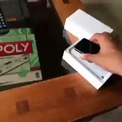 Slide to Unlock the IPHONE