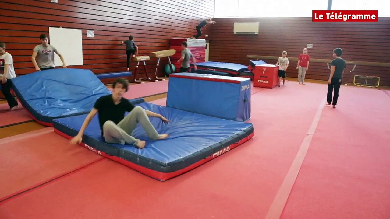 Brest. Impressionnant stage de parkour et free run