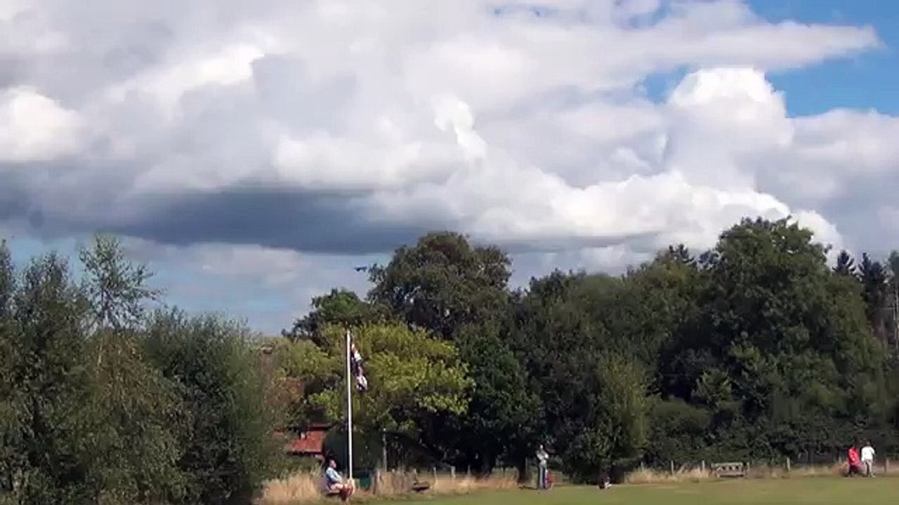 Midair Hunter XL577 Making Spooky Blue Note Sounds.