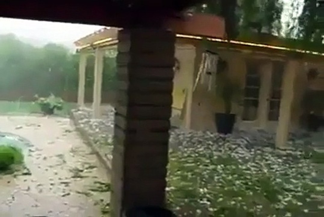 Baseball sized Hail Storm Smashed the Dallas City