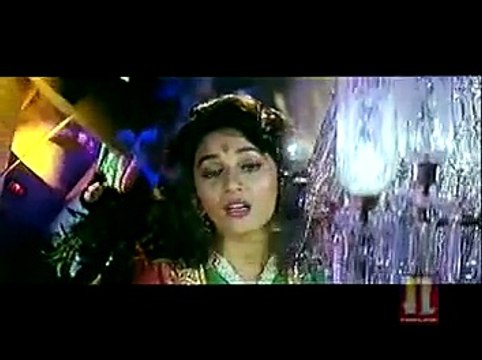 Bahut pyaar karte hain tumko sanam