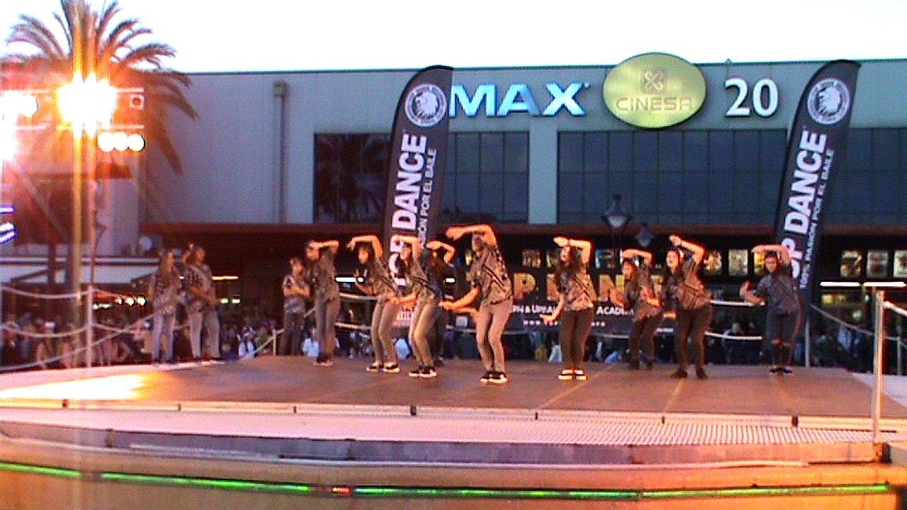 HIP HOP ILLES ARAGON ALEX “APARENTAL CREW”