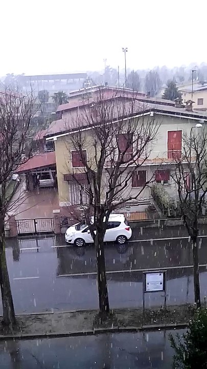 Live Ice In Italy