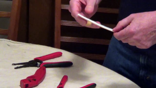 Wire Stripper and Cable Ripper - Remove Insulation from Wire