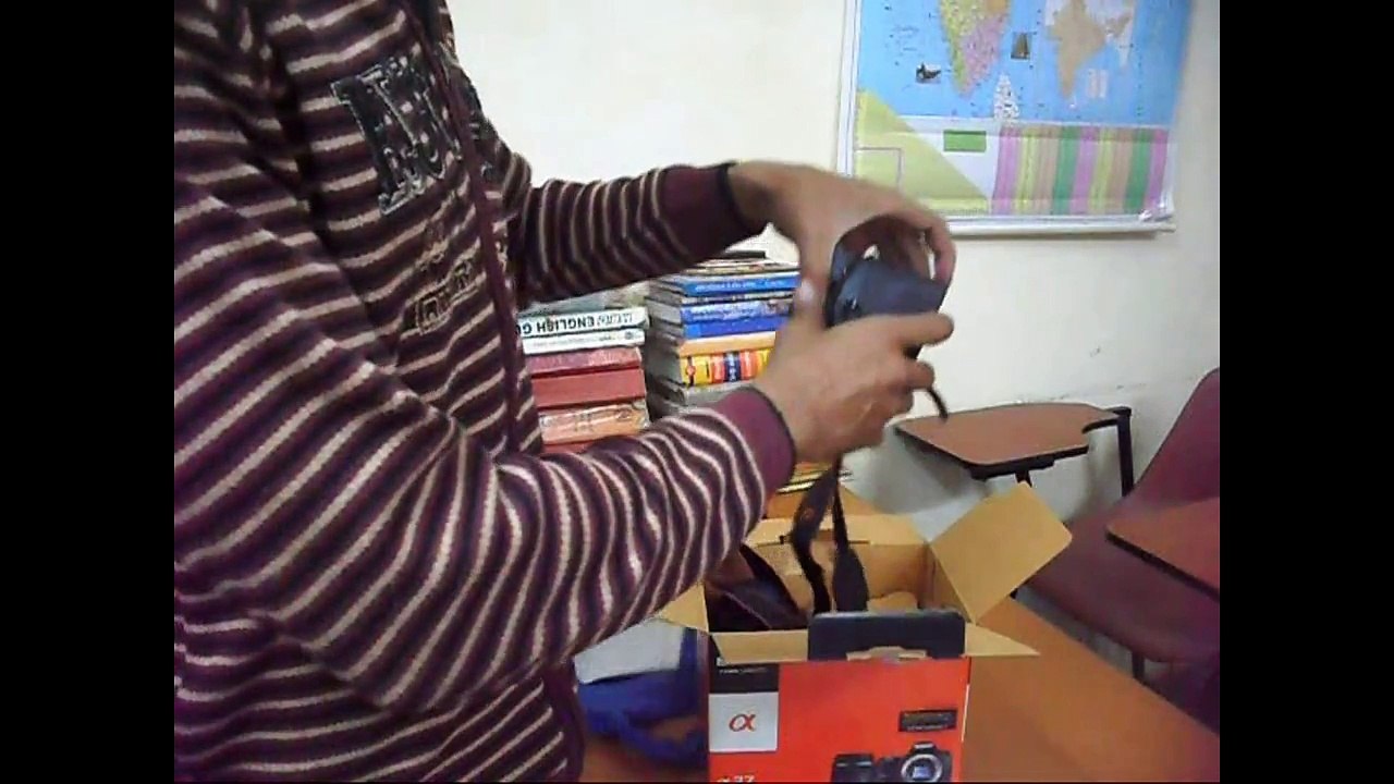 Sony Alpha a37 Unboxing