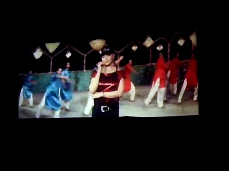 KHushboo Khan Very Romantic Mujra