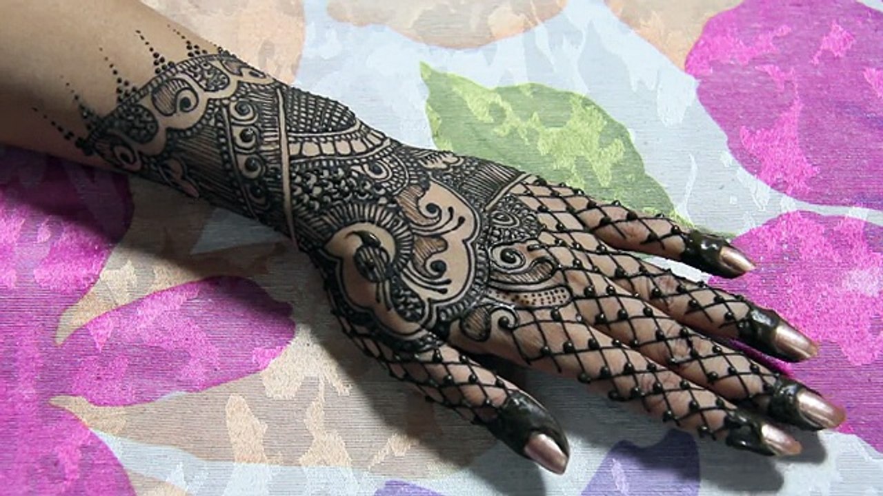 Indian-Pakistani Full Hand Mehendi Design