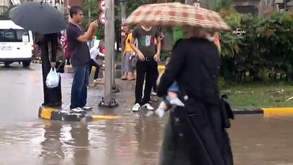 Yağmur, Trabzon'u göle çevirdi