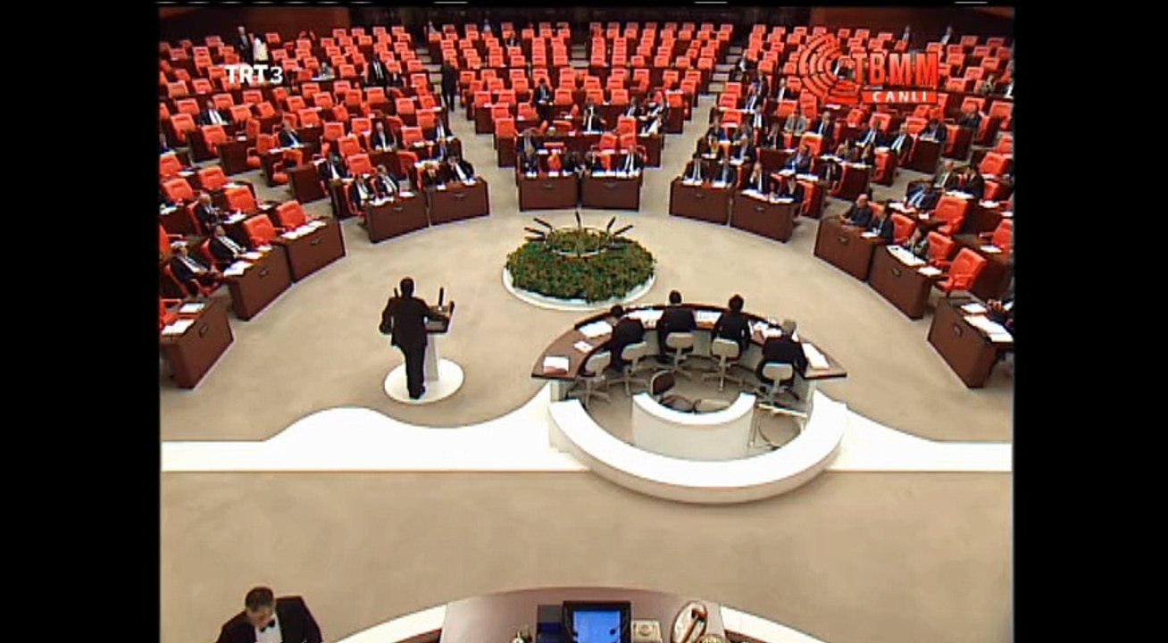 idris Baluken Kürtler STATÜ SAHIBI OLMASIN DIYE ELNUSRAYLA ISBIRLIGI YAPIYORSUNUZ