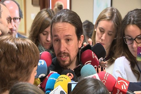 Iglesias pide a Sánchez dejar la prepotencia