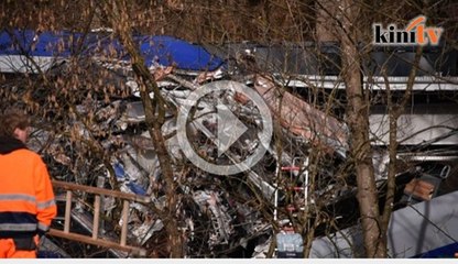 Petugas dituduh cuai sebabkan kereta api berlanggar