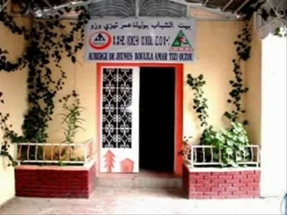 TIZI-OUZOU VILLE ALGéRIE KABYLIE laisse t comes !!!