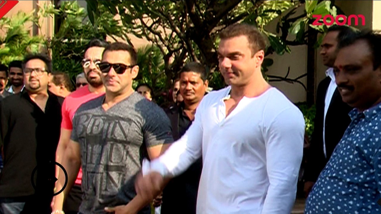 Salman Khan becomes a perfect host - Bollywood News - #TMT