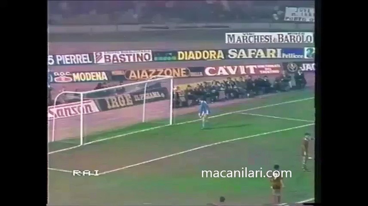 24.10.1984 - 1984-1985 European Champion Clubs' Cup 2nd Round 1st Leg Juventus 2-0 Grasshoppers Zürich