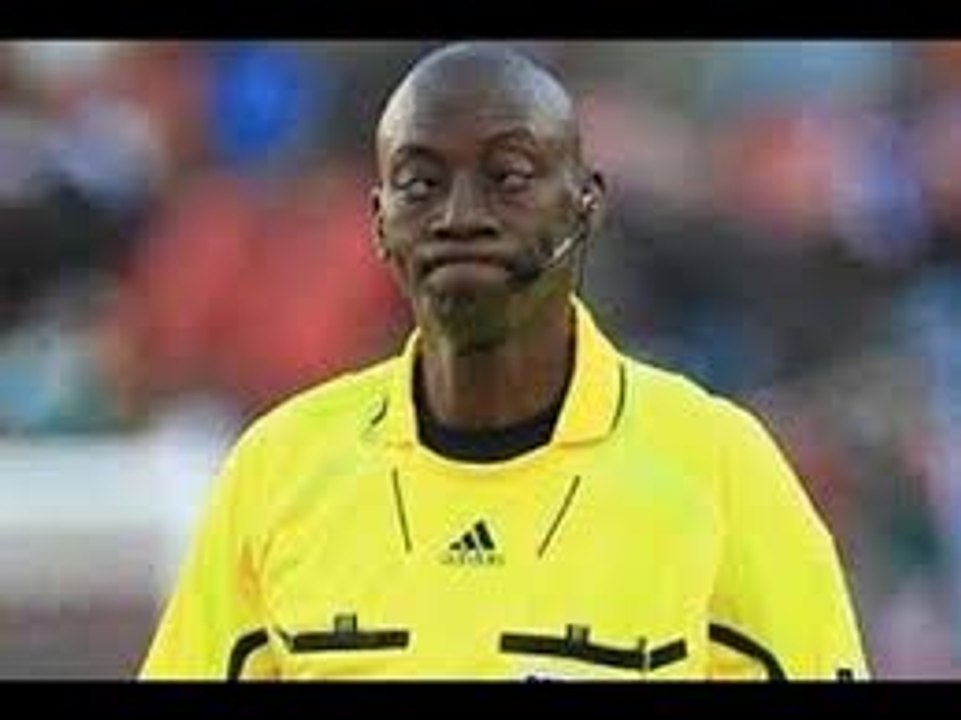 Funny Referee and Football Moments