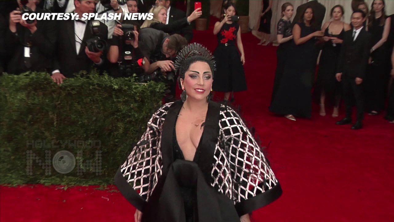Grammy's 2016: Lady Gaga Honours David Bowie Performance