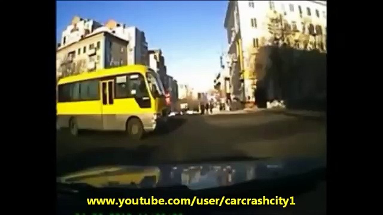 CAR CRASH COMPILATION VIDEO (7)