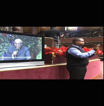 Bishop J. Delano Ellis Preaching at West Angeles COGIC