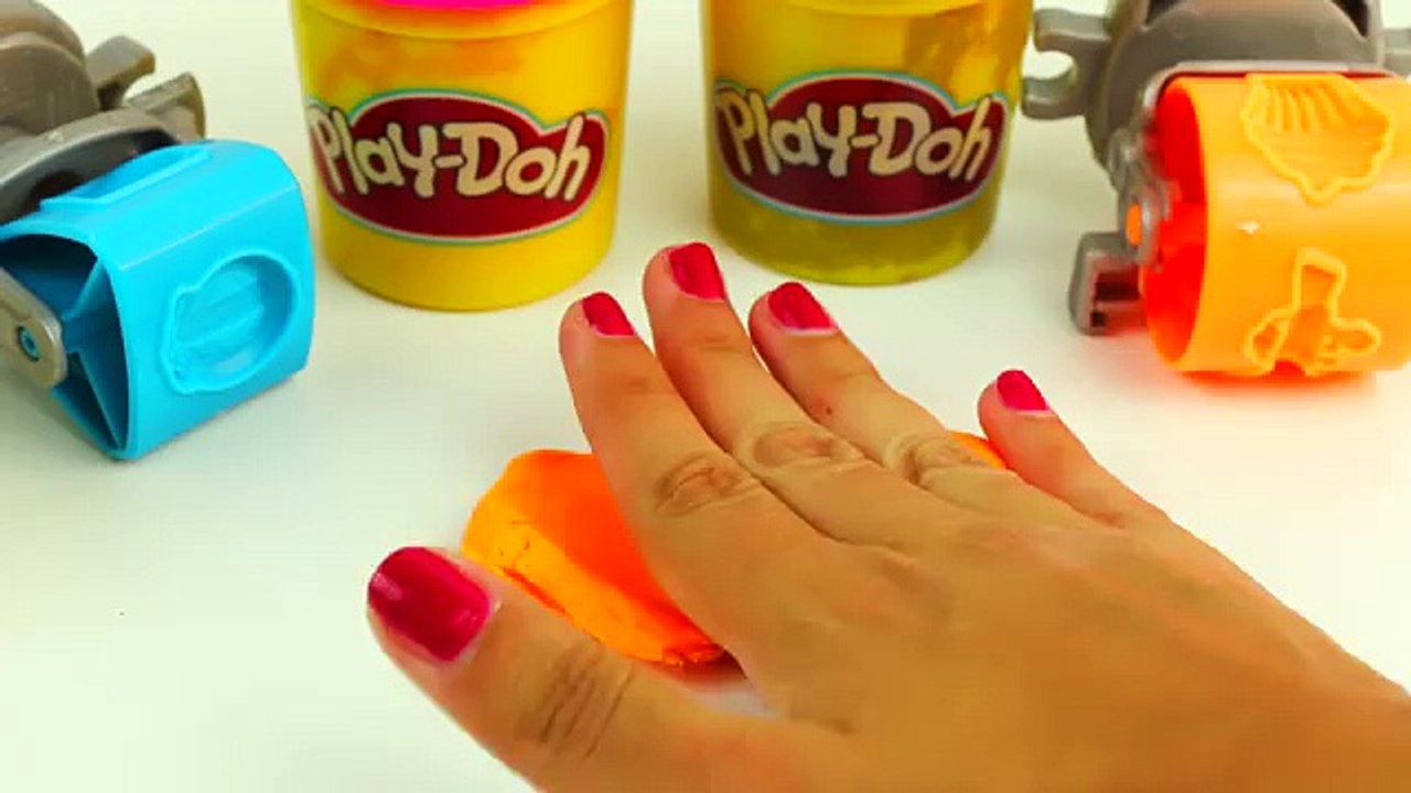 Peppa Pig Minions Play Doh Stamp and Roll Despicable Me Hasbro Playset Funny molds