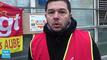 Les agents EDF en grève à Troyes