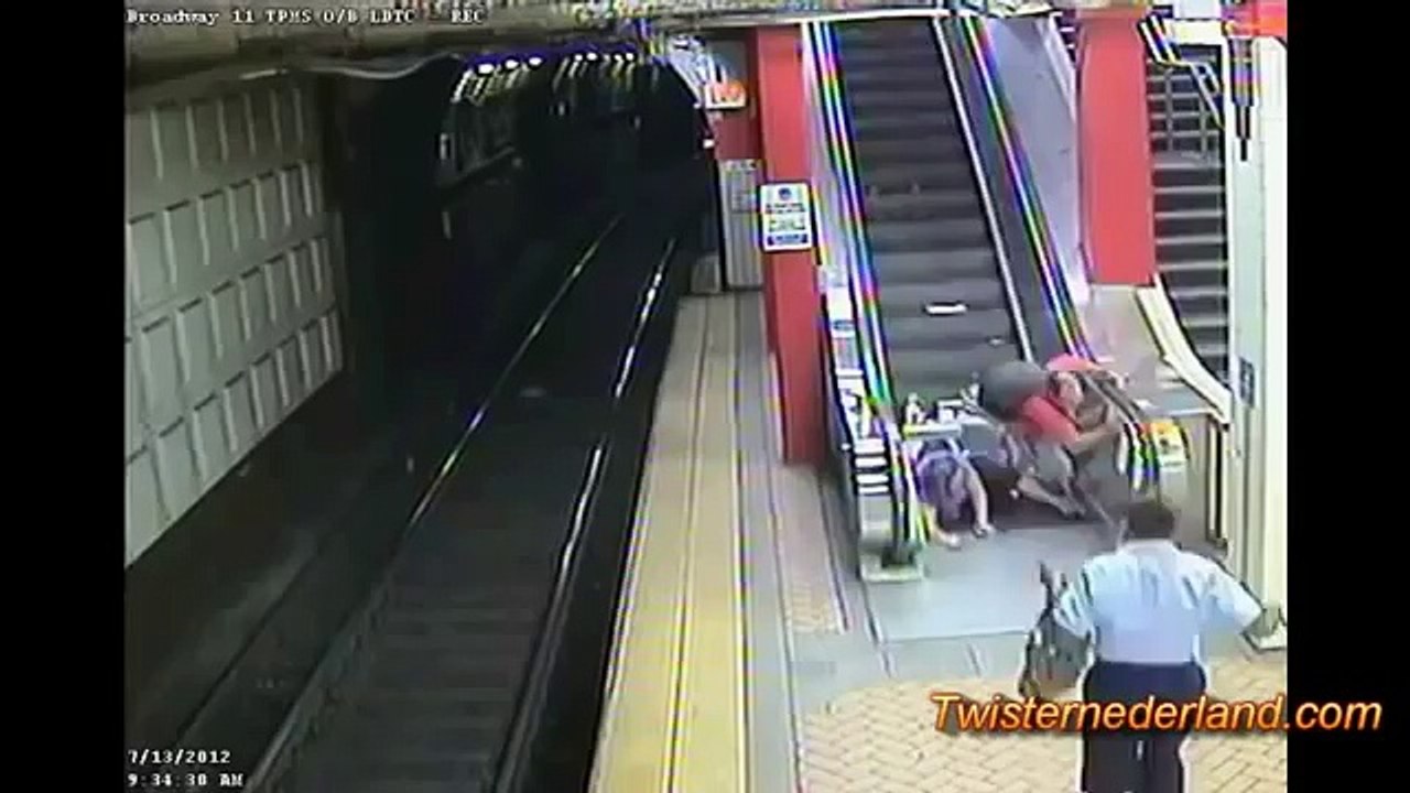 Çok ama Çok Komik Video Kesinlikle İzlemelisiniz ! ( Too funny)