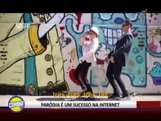 Casal faz "vídeo paródia" pra anunciar gravidez