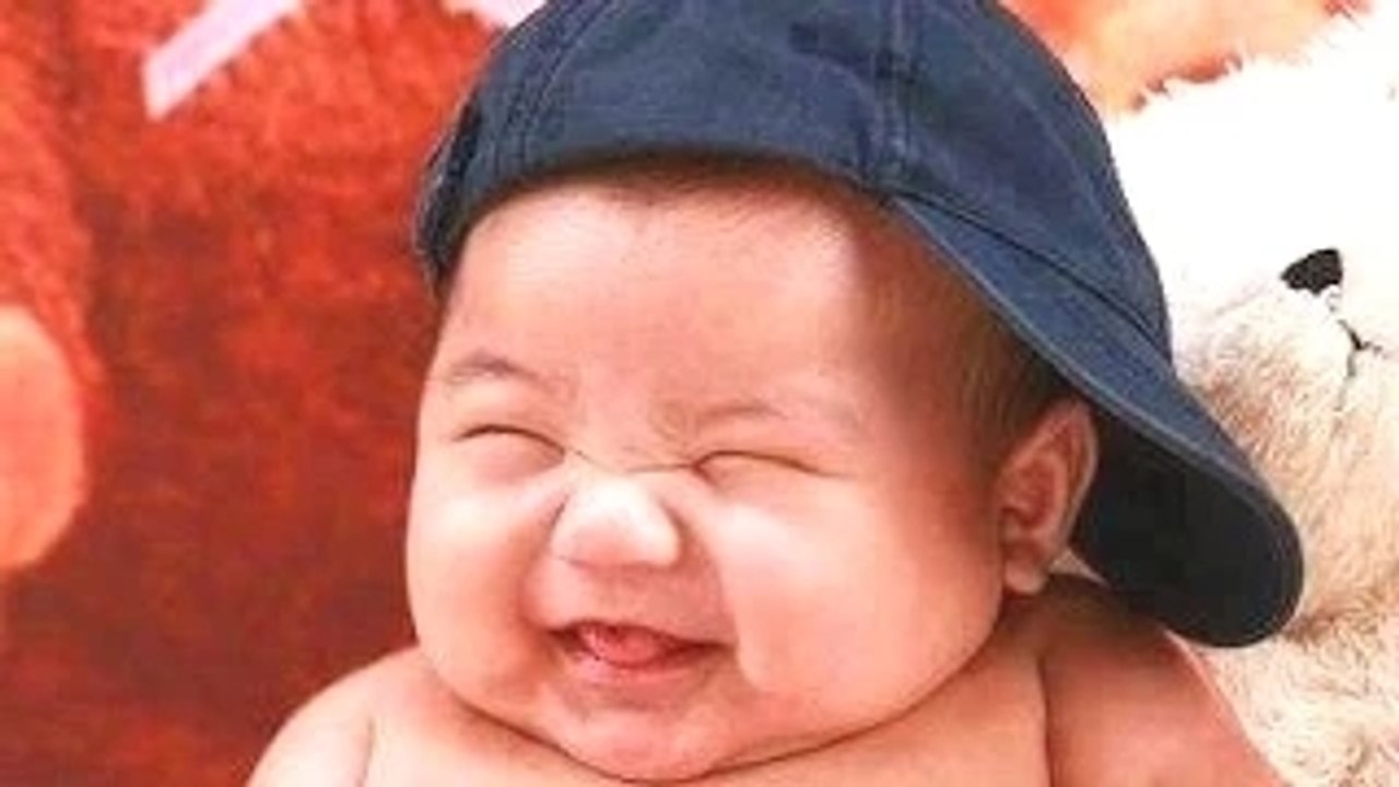 Babies Laughing Hysterically At Ripping Paper Compilation 2016