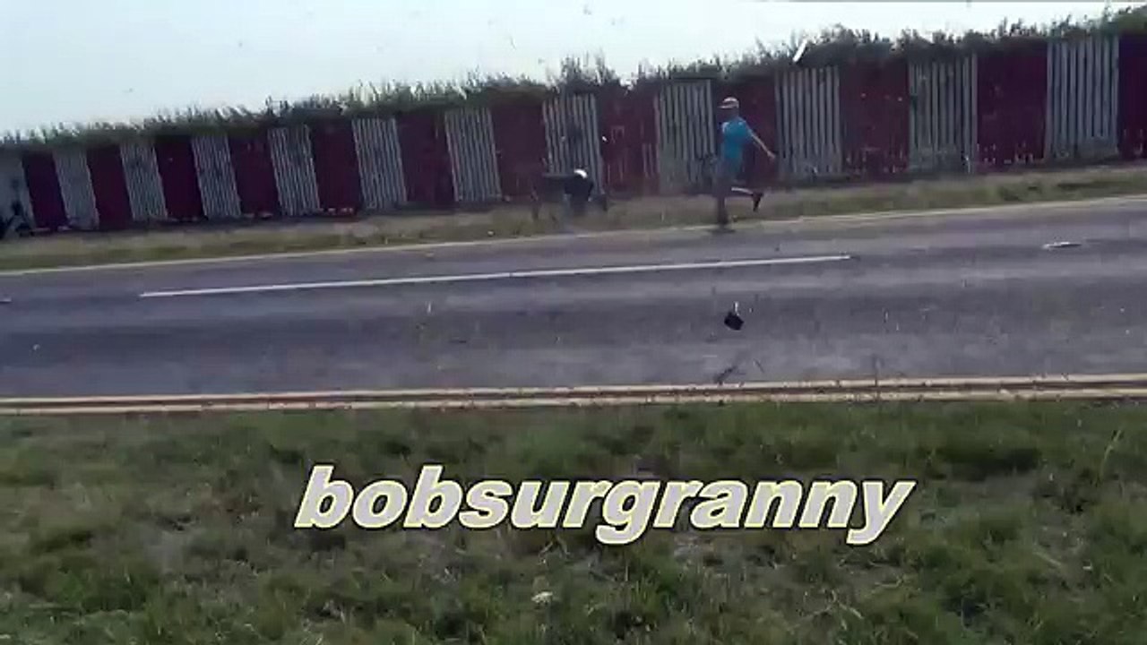 Strange Vulcan XH558 Whistling Sounds.   What Makes The Sound