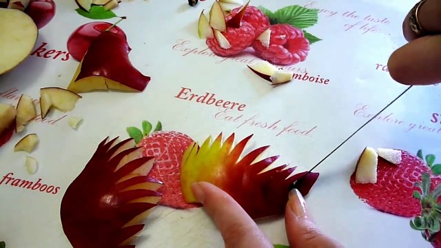 Птица из яблока. Карвинг из яблока! Bird of the apple! Карвинг из яблока. Украшения из фруктов.