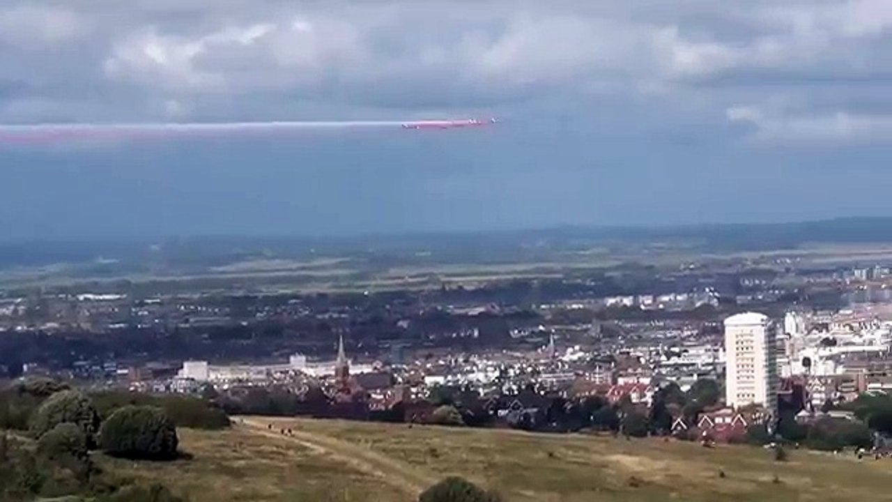 The Awesome 2014 RAF Red Arrows Over The Sea.