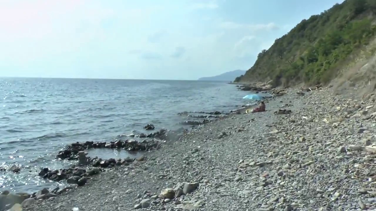 Дикий пляж на черном море - Крутой спуск 2015 |...