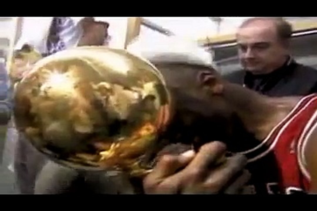 Michael Jordan - Larmes après le 1er titre NBA des Chicago Bulls - 1991