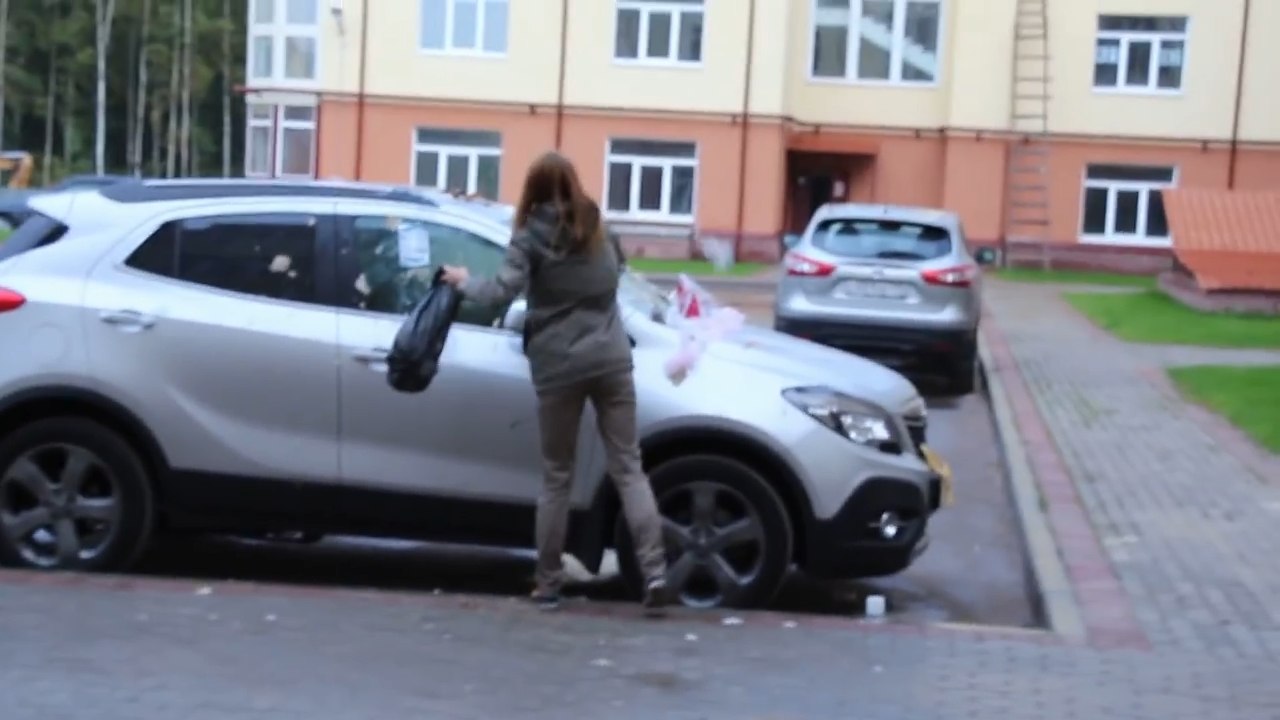 Девушка перепутала машину своего бывшего