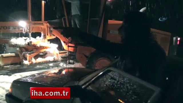 Muğla’da kar yağışı ulaşımı aksattı