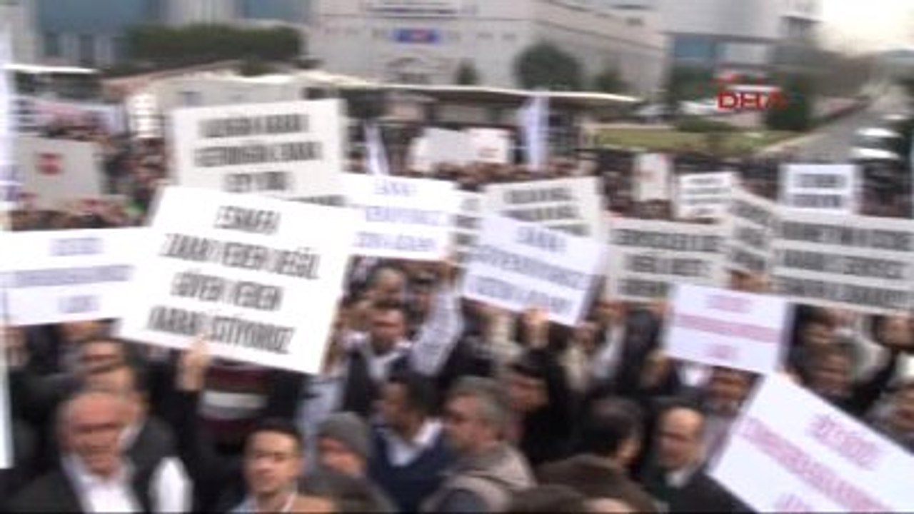 Servisçilerden Plaka Eylemi