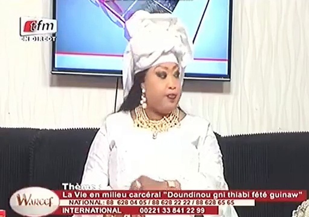 (Vidéo) Ndoye Bane démontre comment les prisonniers insèrent la drogue en prison… Regardez (1)