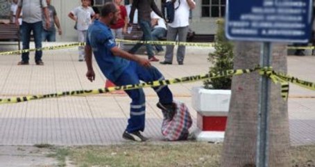 Şüpheli Pakete Tekme Attı 2 Bin Lira Ceza Aldı