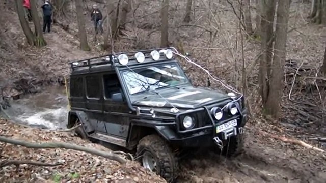 Mercedes G-Class Off-road 4x4 Extreme Stuck