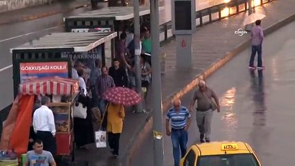 İstanbul'da yağmur etkili oluyor