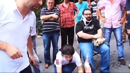 Freni boşalan minibüs gecekonduya girdi: