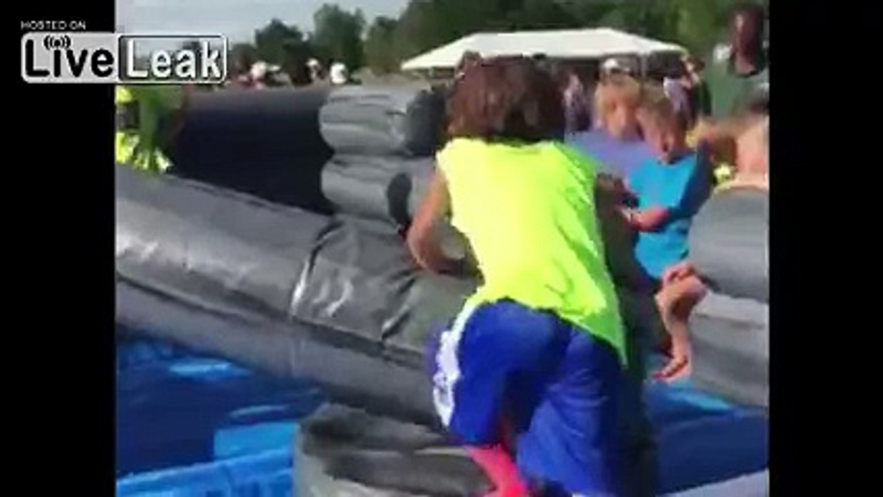 Funny video: Kid Fails At Obstacle Course